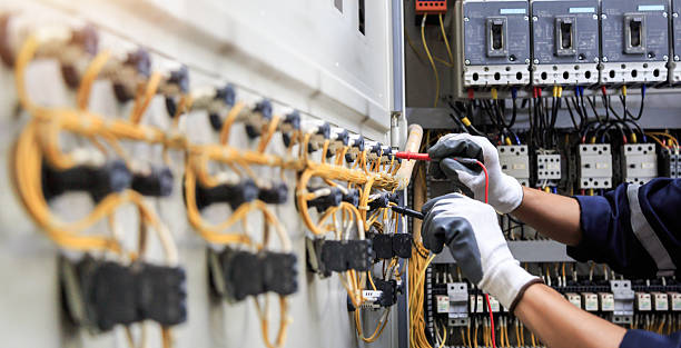 Professional Electrician technician working in China, TX